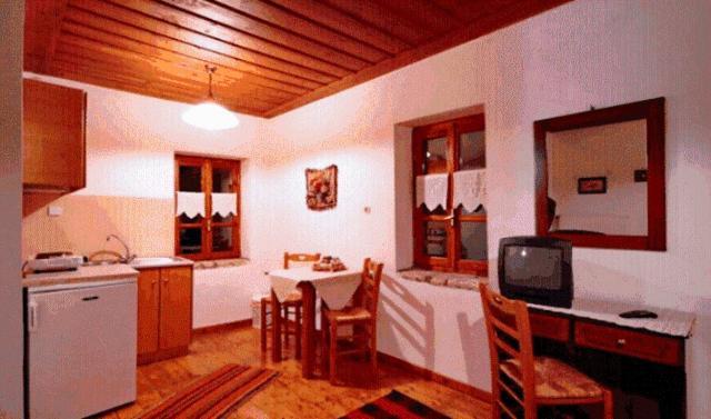 Andrea Sofi Guesthouse Діміцана Екстер'єр фото